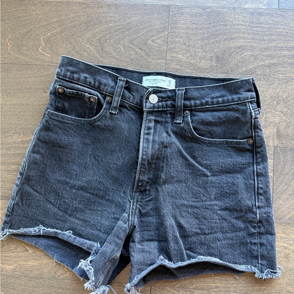 Abercrombie & Fitch 4’’Mom Short Black High Rise Jean Shorts- Size 25
